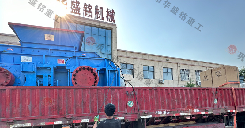 铁矿石液压对辊破碎机的维护成本如何？工作原理是什么？